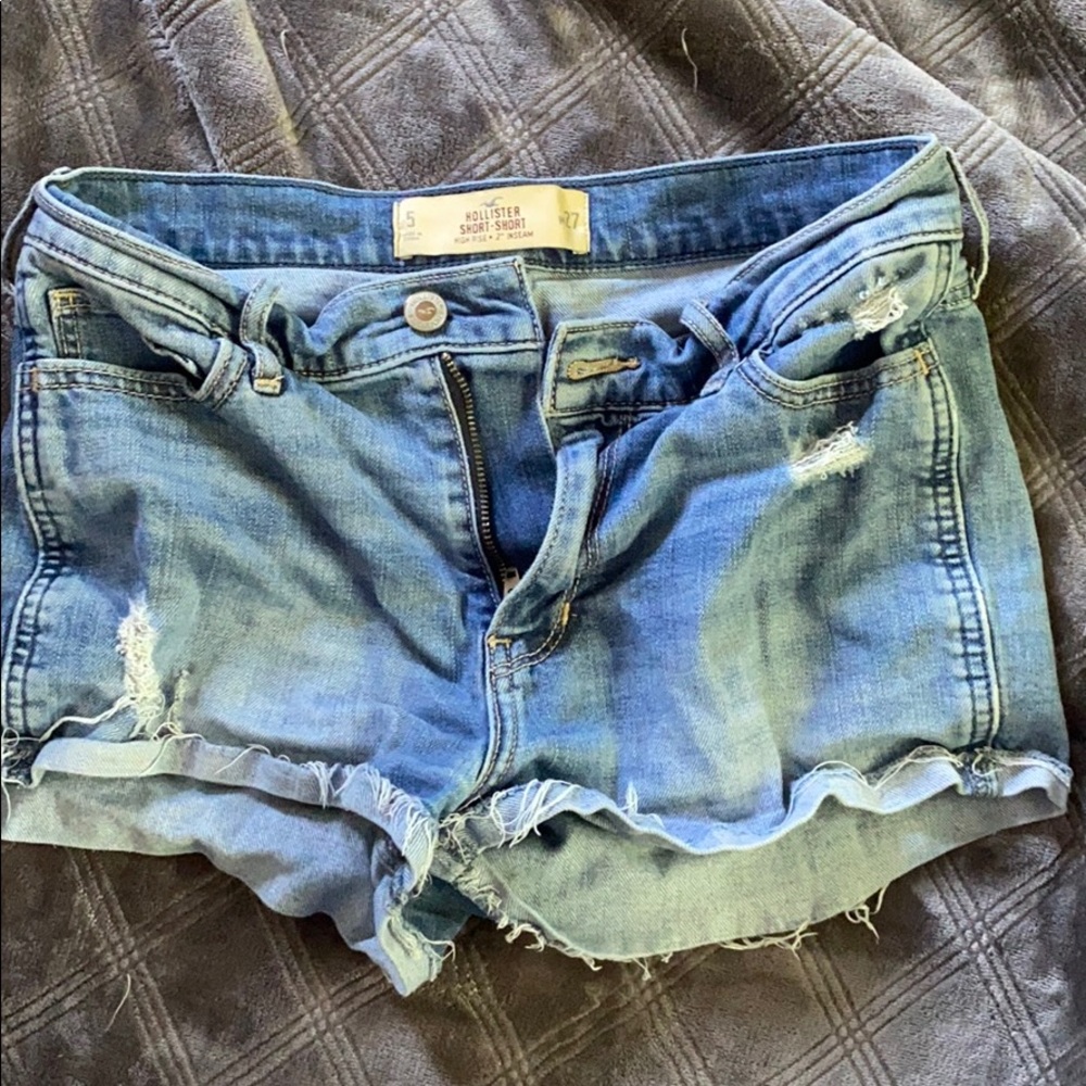 Hollister jean shorts size 5